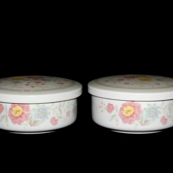 Pair of Vintage Floral Baking Dishes with Lids | Casserole Dishes - Picture 2 of 6